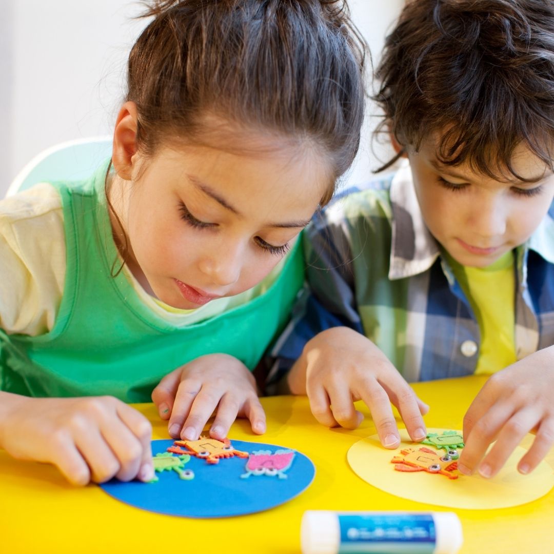 kids doing arts and crafts