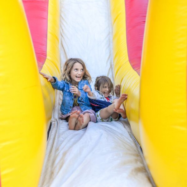 kids in bounce house